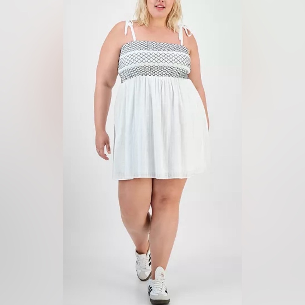 Almost Famous Trendy Plus Two-Tone Smocked-Bust Dress